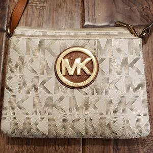Micheal Kors Crossbody